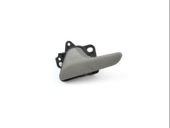 Poignée intérieur avant gauche gris